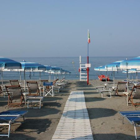 Apartments Arcobaleno Deiva Marina Zewnętrze zdjęcie