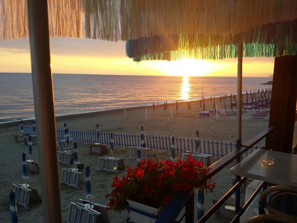 Apartments Arcobaleno Deiva Marina Zewnętrze zdjęcie